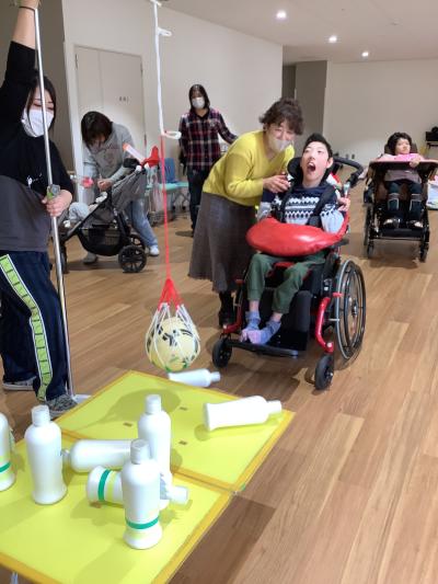 振り子ボウリング。高得点をめざせ！